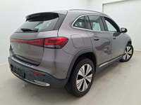 Pogled od pozadi desno