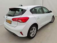 Pogled od pozadi desno