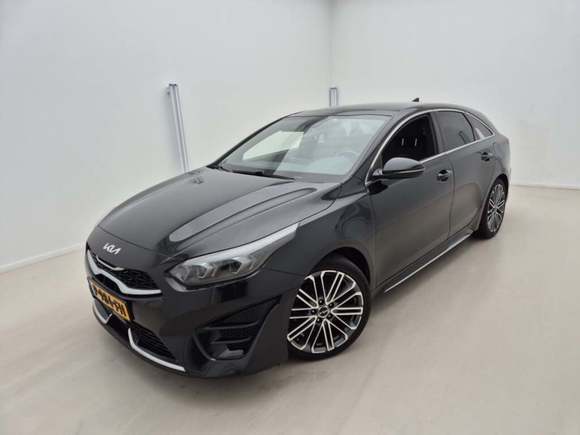 Pogled od napred levo