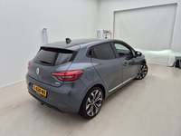 Pogled od pozadi desno