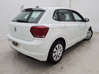 Pogled od pozadi desno