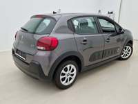 Pogled od pozadi desno