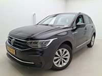 Pogled od napred levo