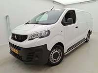 Pogled od napred levo