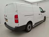 Pogled od pozadi desno