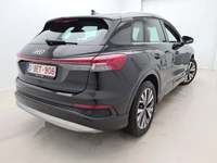 Pogled od pozadi desno