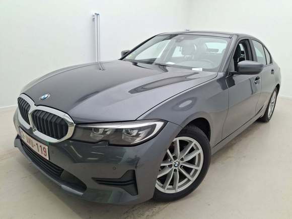 Pogled od napred levo