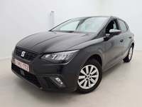 Pogled od napred levo