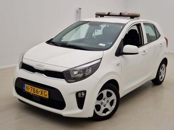 Pogled od napred levo