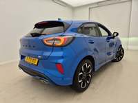 Pogled od pozadi desno