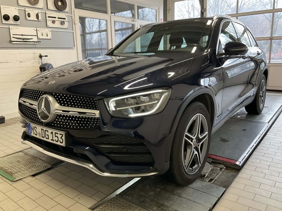 Pogled od napred levo