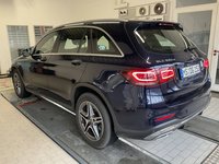 Pogled od pozadi desno