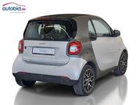 Aanzicht achter rechts