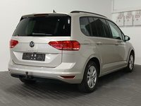 Pogled od pozadi desno