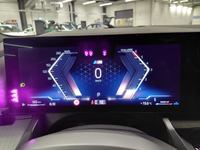 Pohľad na združený prístroj na palubnej doske