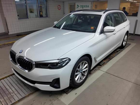 Вид спереди слева