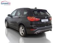 Pogled od pozadi levo