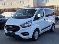 Pogled od napred levo