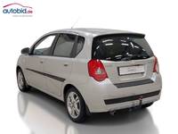 Vaade tagant vasakult