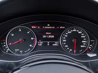 Pogled na kombinovani instrument