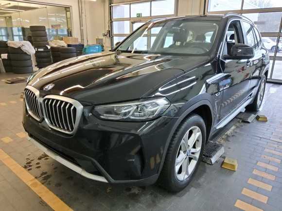 Pogled od napred levo