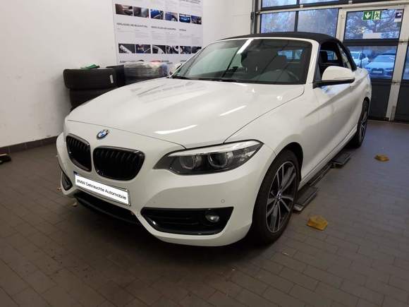 Pogled od napred levo