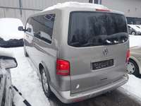 Pogled od pozadi levo