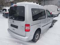 Pogled od pozadi desno