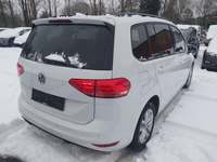 Pogled od pozadi desno