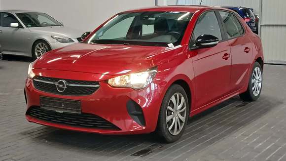 Pogled od napred levo