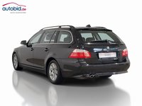 Pogled od pozadi levo