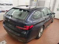 Pogled od pozadi desno