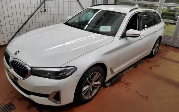 Pogled od napred levo