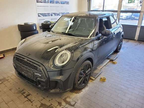 Pogled od napred levo