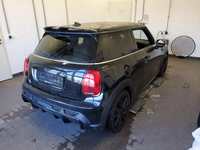 Pogled od pozadi desno