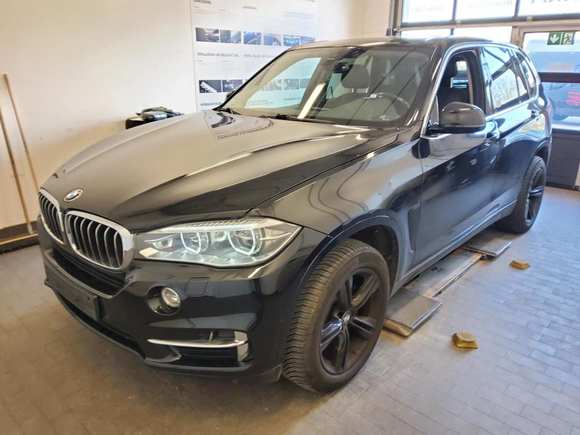 Pogled od napred levo