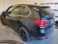 Pogled od pozadi levo