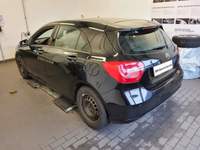 Pogled od pozadi levo