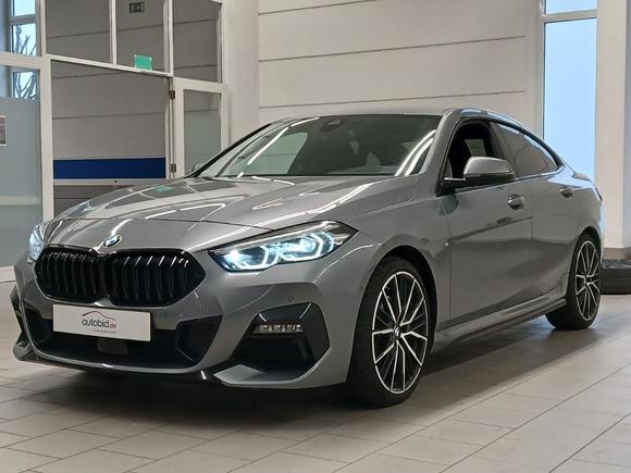 Pogled sprijeda lijevo