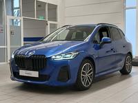 Pogled sprijeda lijevo