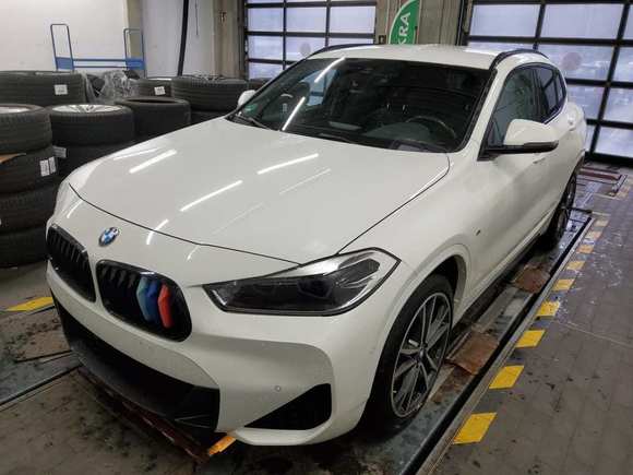 Náhled zpředu zleva