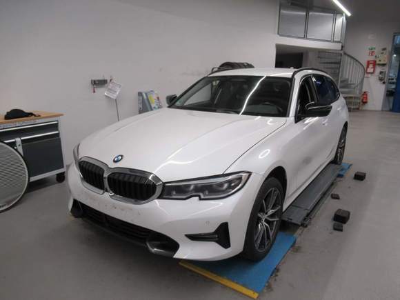 Pogled sprijeda lijevo