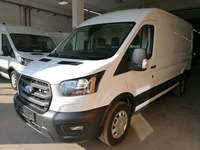 Pogled od napred levo