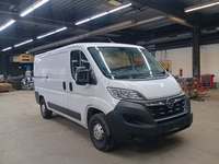 Pogled od napred  desno