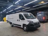 Pogled od napred  desno