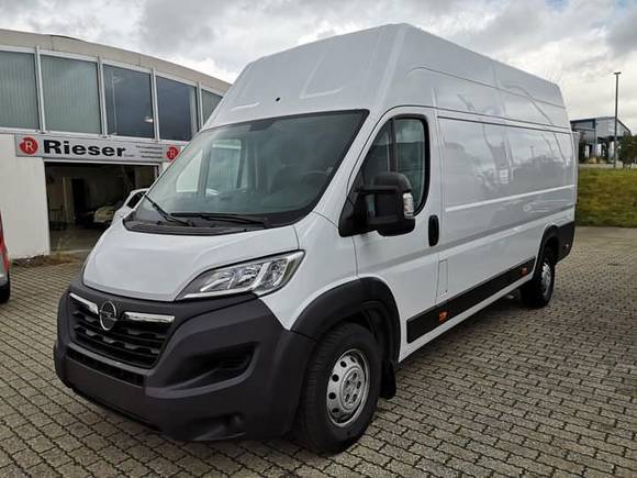 Pogled od napred levo