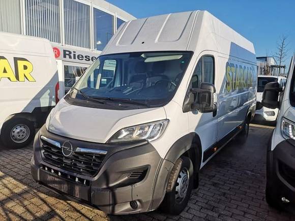 Pogled od napred levo