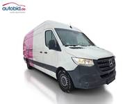 Pogled sprijeda desno