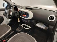 Вид на салон