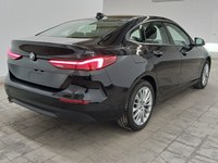 Pogled od pozadi desno